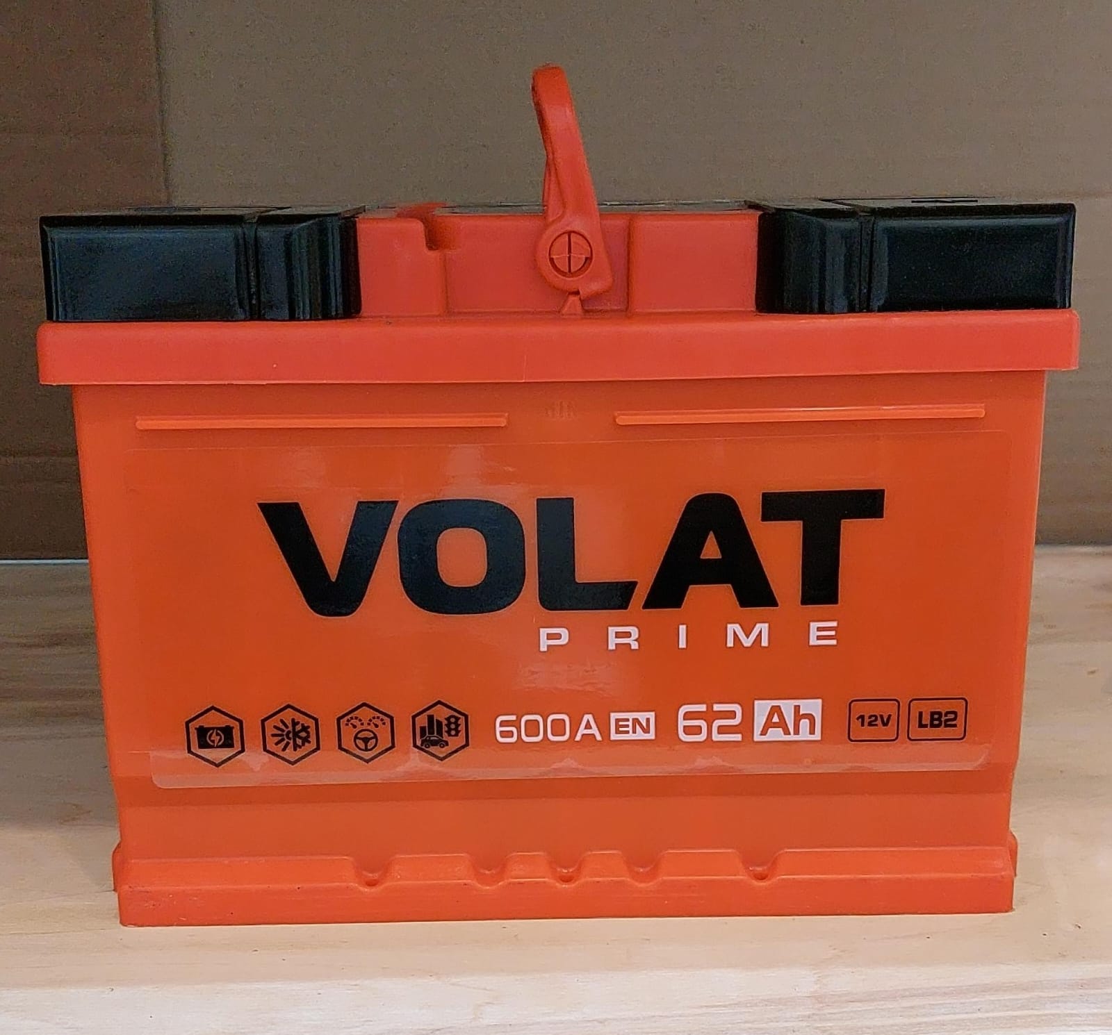 Аккумулятор VOLAT Prime 12V 62Ah 600A R+ (низкий) 242x175x175